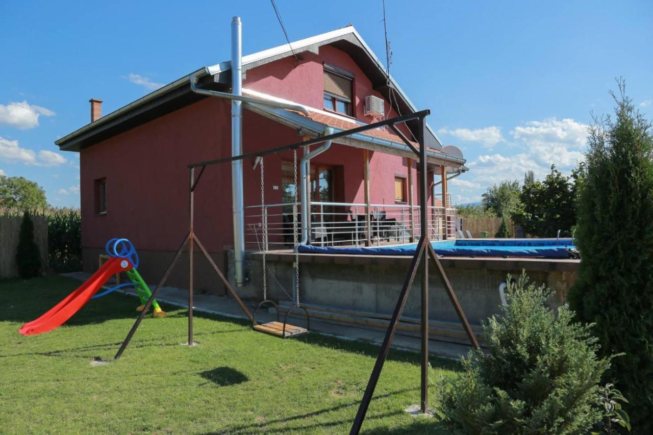 Vila Viktori Pirot Exterior photo