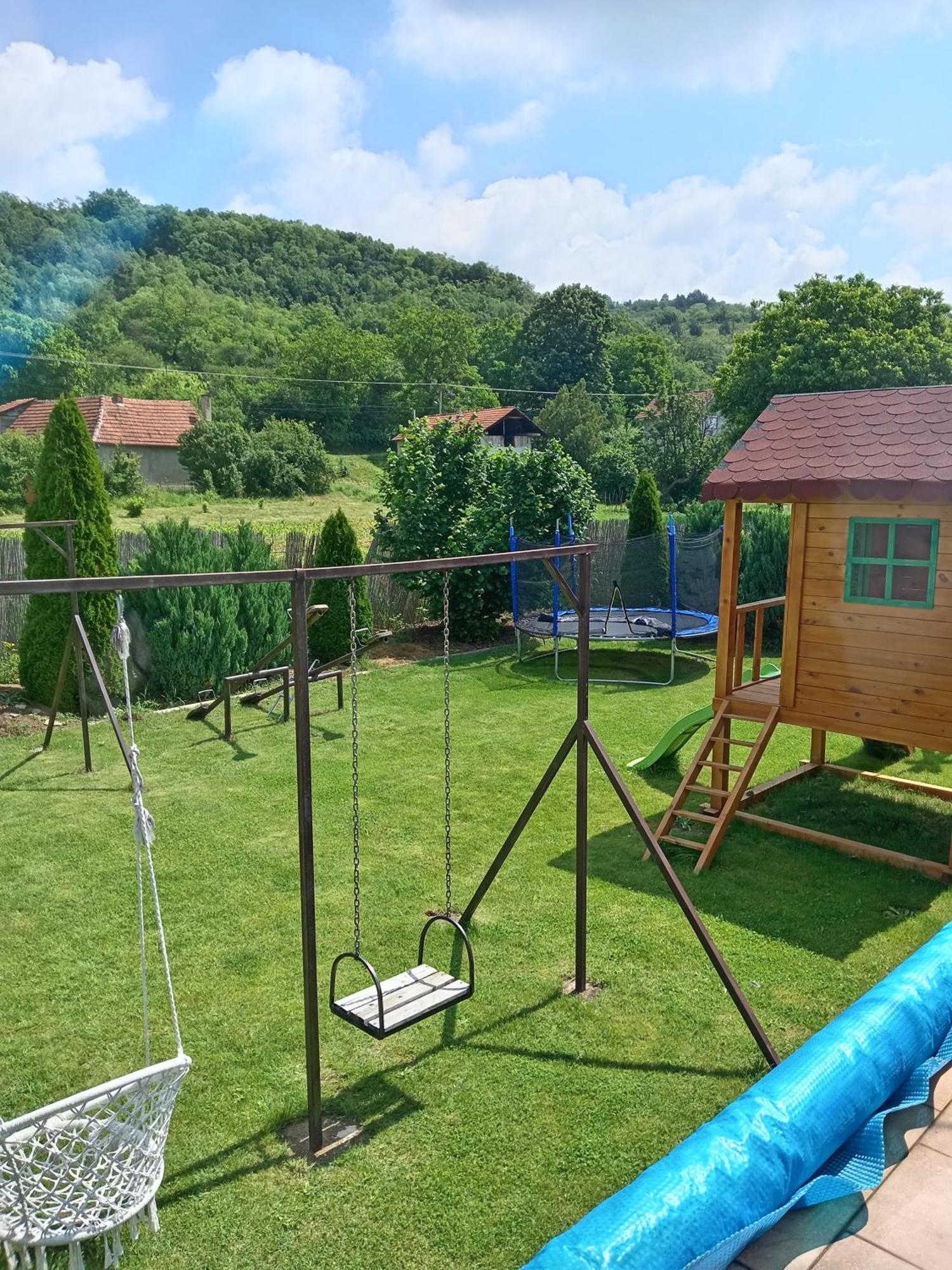 Vila Viktori Pirot Exterior photo